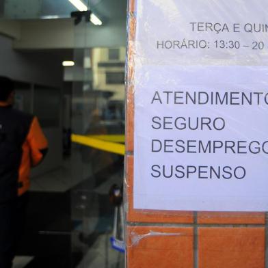  CAXIAS DO SUL, RS, BRASIL 25/04/2018Gerente do Ministério do Trabalho de Caxias é preso por fraude em seguros para pescador. Devido a operação policial nesta quarta, o MTE não está realizando atendimentos de seguro-desemprego e seguro-defeso. (Felipe Nyland/Agência RBS)<!-- NICAID(13519471) -->