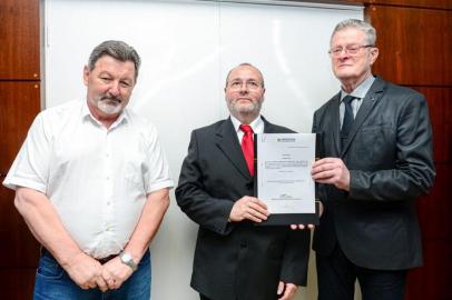 Posse do SECRETÁRIO MUNICIPAL DA SAÚDE, JORGE OLAVO HAHN CASTRO. Desde 2012 é servidor de carreira, médico do Samu.