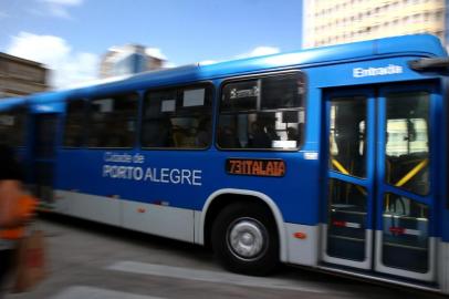  PORTO ALEGRE, RS, BRASIL - 24.01.2020 -  As linhas de ônibus que mais atrasam e mais são multadas na Capital. (Foto: Jefferson Botega/Agencia RBS)<!-- NICAID(14398019) -->