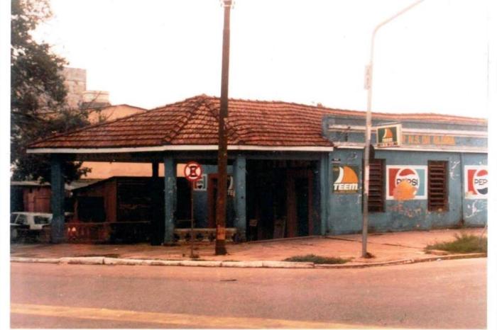 A bisavó das casas noturnas de Porto Alegre