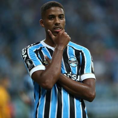  PORTO ALEGRE, RS, BRASIL, 10.04.2019. Grêmio enfrenta o Rosario Central, na Arena, em jogo válido pela quarta rodada da fase de grupos da Libertadores.FOTO: JEFFERSON BOTEGA/AGÊNCIA RBSIndexador: Jeff Botega<!-- NICAID(14034263) -->