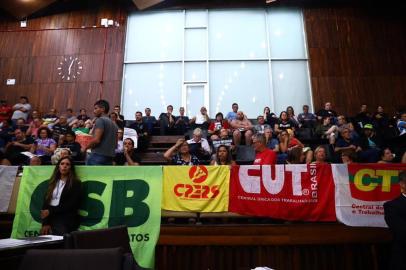  ** EM BAIXA ** PORTO ALEGRE, RS, BRASIL - 28.01.2020 - Votação de pacote e projetos na Assembleia Legislativa. (Foto: Isadora Neumann/Agencia RBS)