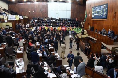 sessão na assembleia<!-- NICAID(14401912) -->