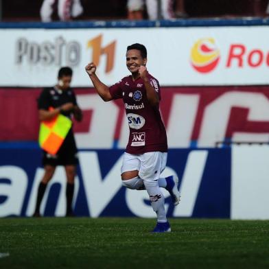  CAXIAS DO SUL, RS, BRASIL, 02/02/2020. SER Caxias x Brasil-Pel, jogo válido pela quarta rodada do Campeonato Gaúcho (Gauchão 2020), Taça Cel. Ewaldo Poeta. Relizado no estádio Centenário. (Porthus Junior/Agência RBS)