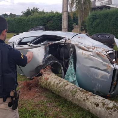 Motorista fica ferido em acidente em Vila Flores