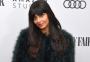 Jameela Jamil se assume como queer nas redes sociais após receber críticas