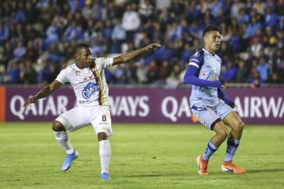  Colombias Deportes Tolima player Jaminton Campaz (L-back to camerca) celebrates with teammates after scoring a goal against Ecuadors Macara during their Copa Libertadores football match at Bellavista stadium in Ambato, Ecuador, on February 4, 2020. (Photo by Cristina Vega Rhor / AFP)Editoria: SPOLocal: AmbatoIndexador: CRISTINA VEGA RHORSecao: soccerFonte: AFPFotógrafo: STR