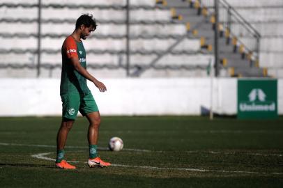  CAXIAS DO SUL, RS, BRASIL, 28/01/2020 - Equipe do Juventude treina no estádio Alfredo Jaconi. Parte do treinamento foi fechado para a imprensa. (Marcelo Casagrande/Agência RBS)