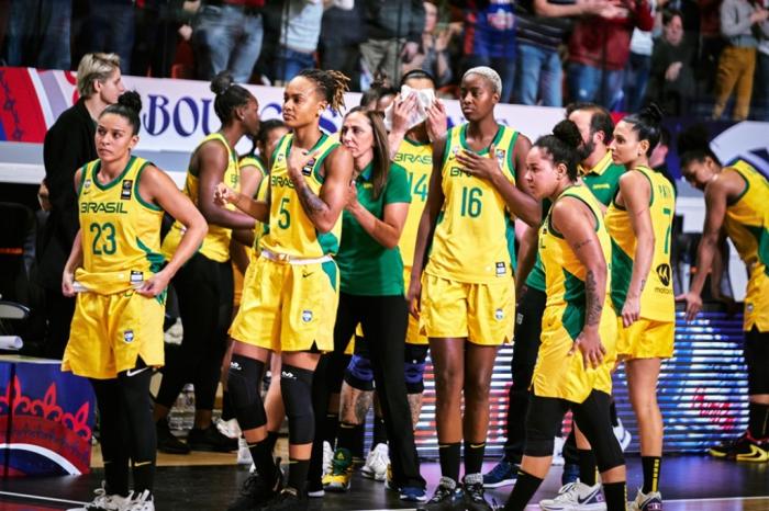 Seleção brasileira feminina de basquete perde e não conquista vaga para  Jogos Olímpicos de Tóquio