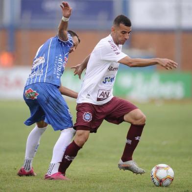  BENTO GONÇALVES, RS, BRASIL (09/02/2019)Jogo entre Esportivo e Ser Caxias pela última rodada da primeira fase do Campeonato Gaúcho no Estádio Montanha dos Vinhedos em Bento Gonçalves. (Antonio Valiente/Agência RBS)