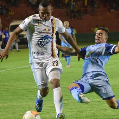 Deportes Tolima venceu o Macará no jogo de ida entre os possíveis adversários do Inter na Pré-Libertadores