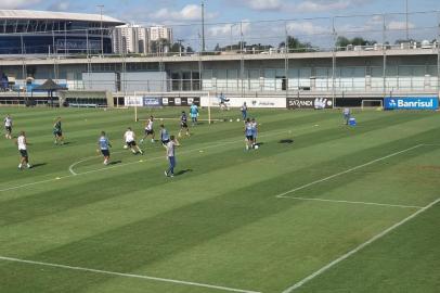  Preocupação com Kannemann e treino especial para Matheus Henrique: as dúvidas do Grêmio para o Gre-Nal<!-- NICAID(14415740) -->