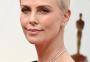 Charlize Theron sobre o estresse do ensino domiciliar: "É o maior desafio"