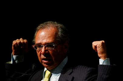 NOVO HAMBURGO, RS, BRASIL, 01/08/2019: Palestra do ministro da Economia, Paulo Guedes, no Teatro Feevale, em Novo Hamburgo. (Foto: Mateus Bruxel / Agência RBS)<!-- NICAID(14189453) -->