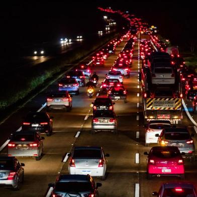  Gravataí, RS, BRASIL, 19/01/2020- Trânsito na Freeway (Foto: Omar Freitas / Agência RBS)Local: Glorinha<!-- NICAID(14392346) -->