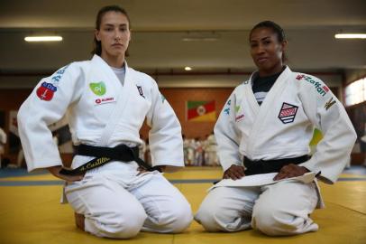  PORTO ALEGRE, RS, BRASIL - 10.02.2020 - Atletas de judô da Sogipa e da seleção brasileira. Na imagem: Aléxia Castilhos (esq) e Ketleyn Quadros (dir). (Foto: Jefferson Botega/Agencia RBS)<!-- NICAID(14414257) -->