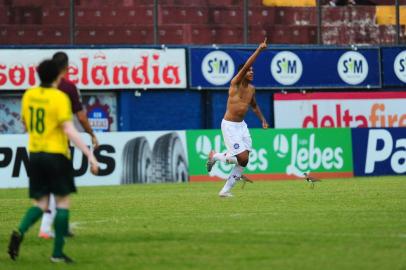  CAXIAS DO SUL, RS, BRASIL, 16/02/2020. SER Caxias x Ypiraga, jogo válido pela semifinal Taça Cel. Ewaldo Poeta, primeiro turno do Campeonato Gaúcho 2020 (Gauchão 2020), realizado no estádio Centenário. (Porthus Junior/Agência RBS)<!-- NICAID(14421104) -->