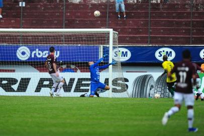  CAXIAS DO SUL, RS, BRASIL, 16/02/2020. SER Caxias x Ypiraga, jogo válido pela semifinal Taça Cel. Ewaldo Poeta, primeiro turno do Campeonato Gaúcho 2020 (Gauchão 2020), realizado no estádio Centenário. (Porthus Junior/Agência RBS)