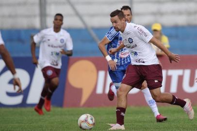  BENTO GONÇALVES, RS, BRASIL (09/02/2019)Jogo entre Esportivo e Ser Caxias pela última rodada da primeira fase do Campeonato Gaúcho no Estádio Montanha dos Vinhedos em Bento Gonçalves. (Antonio Valiente/Agência RBS)