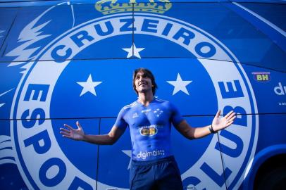  Apresentação do atacante Marcelo Moreno na Toca da Raposa 2.Foto: Bruno Haddad/Cruzeiro<!-- NICAID(14425023) -->