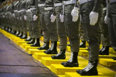  PORTO ALEGRE, RS, BRASIL. 26.07.2019. Formatura de 507 soldados da Brigada Militar. (FOTO ANDRÉA GRAIZ/AGÊNCIA RBS).Indexador: Andrea Graiz<!-- NICAID(14181146) -->