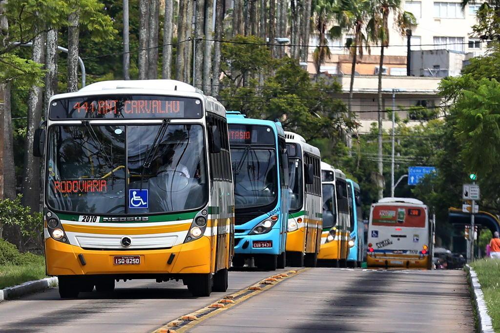 Bom Dia Rio Grande, EPTC aumenta horários de 11 linhas de ônibus em Porto  Alegre