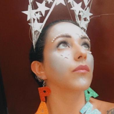 Tiara para o Carnaval - Passo a passo da Niura Ramos