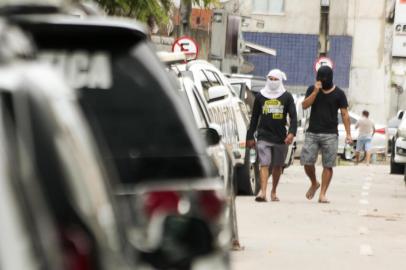 Greve dos policiais militares do CearÃ¡ entre no 3Âº diaFORTALEZA, CE, 20.02.2020 - SEGURANÇA-CE - Viaturas da Polícia Militar e carros do Corpo de Bombeiros de Fortaleza ficam parados por conta da greve da categoria, que entra no terceiro dia de paralisação nesta quinta-feira (20). (Foto: João Dijorge/Photo Press/Folhapress)<!-- NICAID(14426541) -->