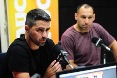  CAXIAS DO SUL, RS, BRASIL, 20/02/2020. Técnico Rafael Lacerda, da SER Caxias é o convidado do Show dos Esportes desta quinta-feira. (Porthus Juior/Agência RBS)