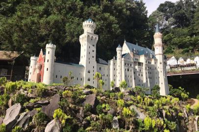 Novo Castelo de Neuschwanstein do Mini Mundo, em Gramado.<!-- NICAID(14427006) -->