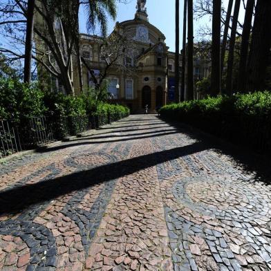  PORTO ALEGRE, RS, BRASIL, 30/09/2019- Praça da Alfândega revitalizada e entregue ao público. (FOTOGRAFO: RONALDO BERNARDI / AGENCIA RBS)<!-- NICAID(14269513) -->