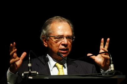 NOVO HAMBURGO, RS, BRASIL, 01/08/2019: Palestra do ministro da Economia, Paulo Guedes, no Teatro Feevale, em Novo Hamburgo. (FOTÓGRAFO: MATEUS BRUXEL / AGÊNCIA RBS)<!-- NICAID(14188910) -->