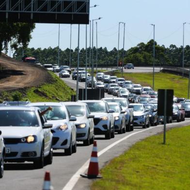 Congestionamento no pedágio<!-- NICAID(14428341) -->