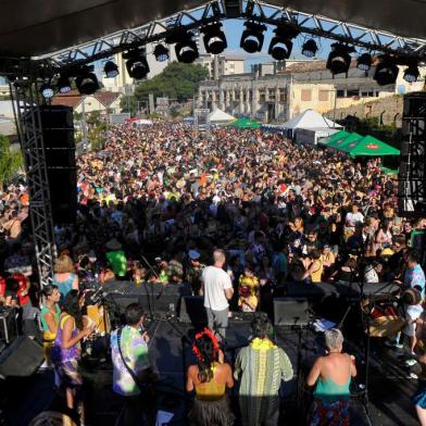 CAXIAS DO SUL, RS, BRASIL, 22/02/2020Sábado de Carnaval em Caxias do SulBloco da Ovelha na praça das feiras(Lucas Amorelli/Agência RBS)<!-- NICAID(14428901) -->