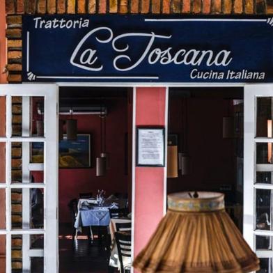 La Toscana, tratoria italiana em Puerto Iguazu, na Argentina, na fronteira com Foz do Iguaçu.<!-- NICAID(14420306) -->