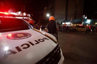  PORTO ALEGRE, RS, BRASIL, 24-02-2020: Dispersão do carnaval da Cidade Baixa, teve a presença do POE da Brigada Militar, na esquina das ruas General Lima e Silva, com a República (FOTO FÉLIX ZUCCO/AGÊNCIA RBS, Editoria de Notícias).