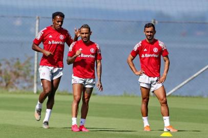  PORTO ALEGRE, RS, BRASIL, 24/02/2020- Treino do Inter, que ocorreu  CT Parque Gigante nesta Segunda Feira. Foto - Moisés, Natanael, Uendel (FOTOGRAFO: FERNANDO GOMES / AGENCIA RBS)