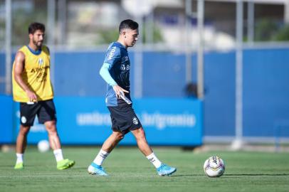 RS - FUTEBOL/TREINO GREMIO  - ESPORTES - Jogadores do Grêmio Pepê realizam treino durante a tarde desta quinta-feira, na preparaÃ§Ã£o para o Campeonato Gaucho 2020. FOTO: LUCAS UEBEL/GREMIO FBPA<!-- NICAID(14420036) -->