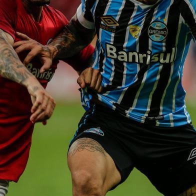  PORTO ALEGRE, RS, BRASIL, 14.04.2019. Inter e Grêmio se enfrentam no Beira-Rio em primeira partida pela final do Campeonato Gaúcho 2019. Clássico é o Gre-Nal de número 419.(Foto: Marco Favero / Agencia RBS)Indexador: Felix Zucco<!-- NICAID(14038305) -->