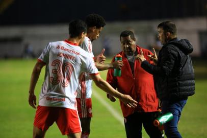  CAXIAS DO SUL, RS, BRASIL - 29.02.2020 - Caxias e Inter se enfrentam no Estádio Centenário, pela 1ª rodada da Taça Francisco Novelletto Neto (2º turno do Campeonato Gaúcho). (Foto: Tadeu Vilani/Agencia RBS)