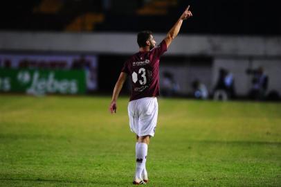  CAXIAS DO SUL, RS, BRASIL, 20/02/2020. SER Caxias x Inter, jogo válido pela taça Francisco Novelletto Neto, segundo turno do Campeonato Gaúcho (Gauchão 2020), realizado no estádio Centenário. (Porthus Junior/Agência RBS)<!-- NICAID(14435995) -->