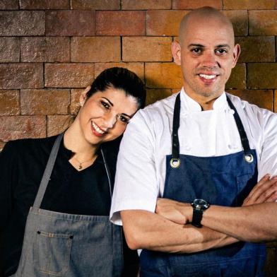 Fabrício Lemos e Lisiane Arouca, dos restaurantes Origem e Ori, de Salvador. <!-- NICAID(14435072) -->