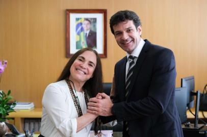 Regina Duarte e ministro do Turismo Marcelo Álvaro Antônio<!-- NICAID(14439529) -->