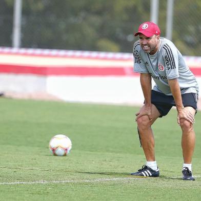 Treino do Inter no CT Parque Gigante. No lance, o técnico Eduardo Coudet<!-- NICAID(14440849) -->