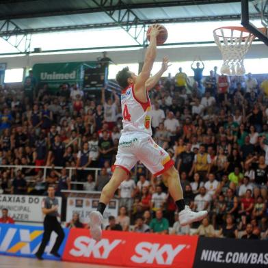  CAXIAS DO SUL, RS, BRASIL 15/11/2017Banrisul Caxias do Sul Basquete x Sendi Bauru. Jogo válido pelo NBB10 disputado no Ginásio do Vascão em Caxias do Sul. (Felipe Nyland/Agência RBS)<!-- NICAID(13269551) -->