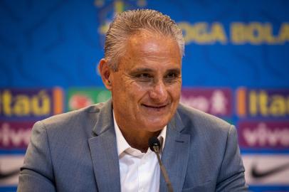 Técnico Tite convoca Seleção Brasileira para Eliminatórias