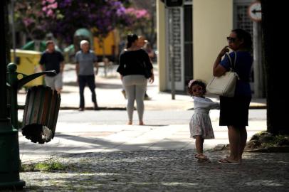  CAXIAS DO SUL, RS, BRASIL, 28/02/2019Clima ameno com sol na manhã em Caxias. (Lucas Amorelli/Agência RBS)<!-- NICAID(13975468) -->