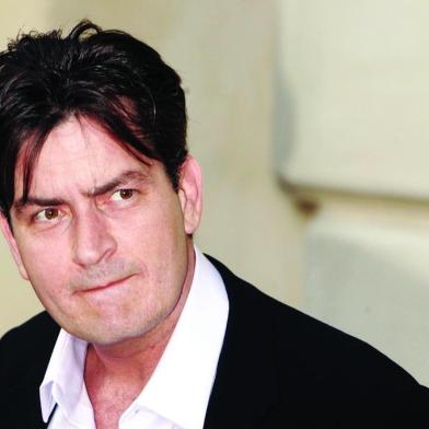 charlie sheen atl paper<!-- NICAID(11831039) -->