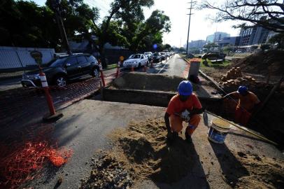  PORTO ALEGRE, RS,  BRASIL, 10/03/2020-Obras na avenida Ipiranga. (FOTOGRAFO: RONALDO BERNARDI / AGENCIA RBS)