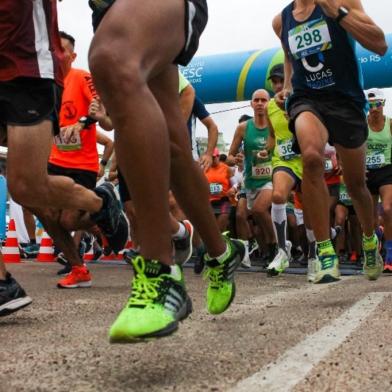 O Sistema Fecomércio-RS/Sesc informou, no início da tarde desta sexta-feira (13), que a etapa Caxias do Sul do Circuito Sesc de Corridas está suspensa. A prova está prevista para este domingo (15), e a decisão foi tomada para prevenir à contaminação de coronavírus. A nova data ainda não foi divulgada. <!-- NICAID(14450804) -->